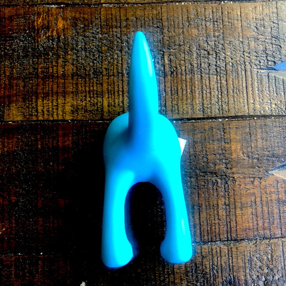 💙 $5 w/bundle IKEA dog tail hook NWT 💙🐶